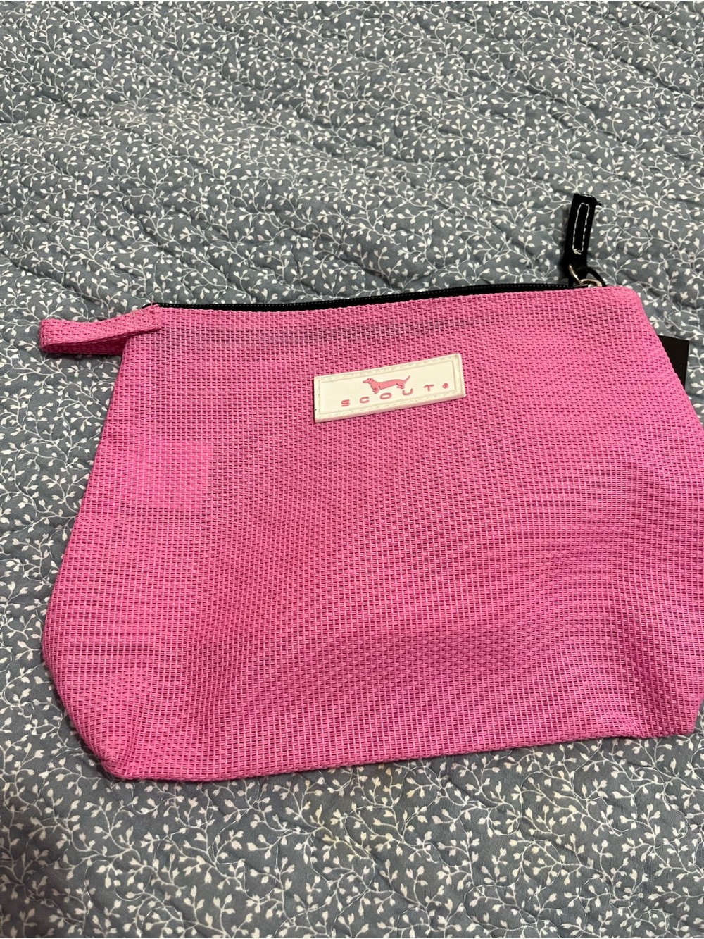 solo Pink Textured Women's Cosmetic Pouch with Zip